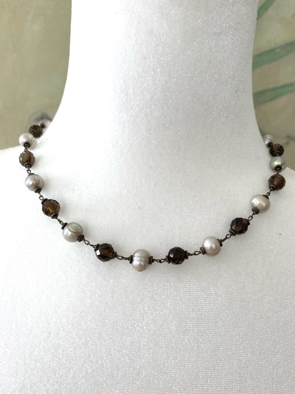 Dark Brown Topaz and Grey Pearl Choker necklace